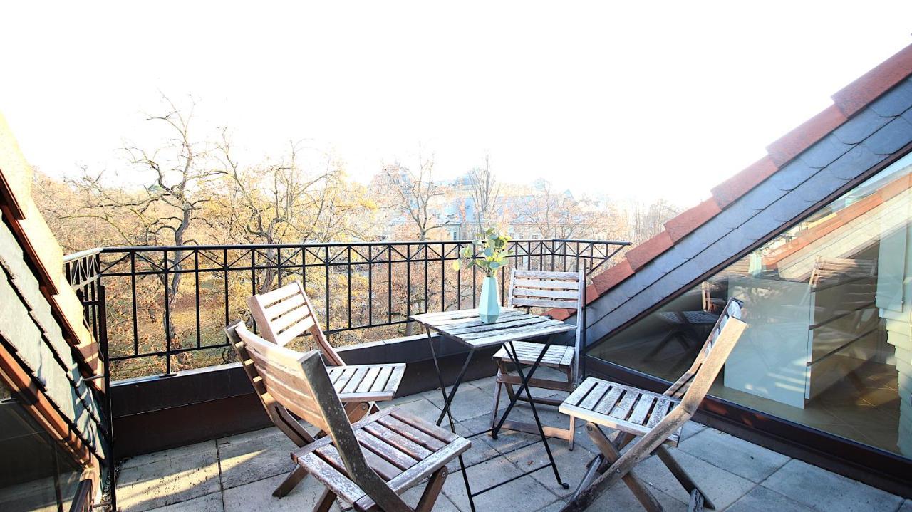 Idyllic Setting In Center - Bright & Modern Apartment Wurzburg Exterior photo